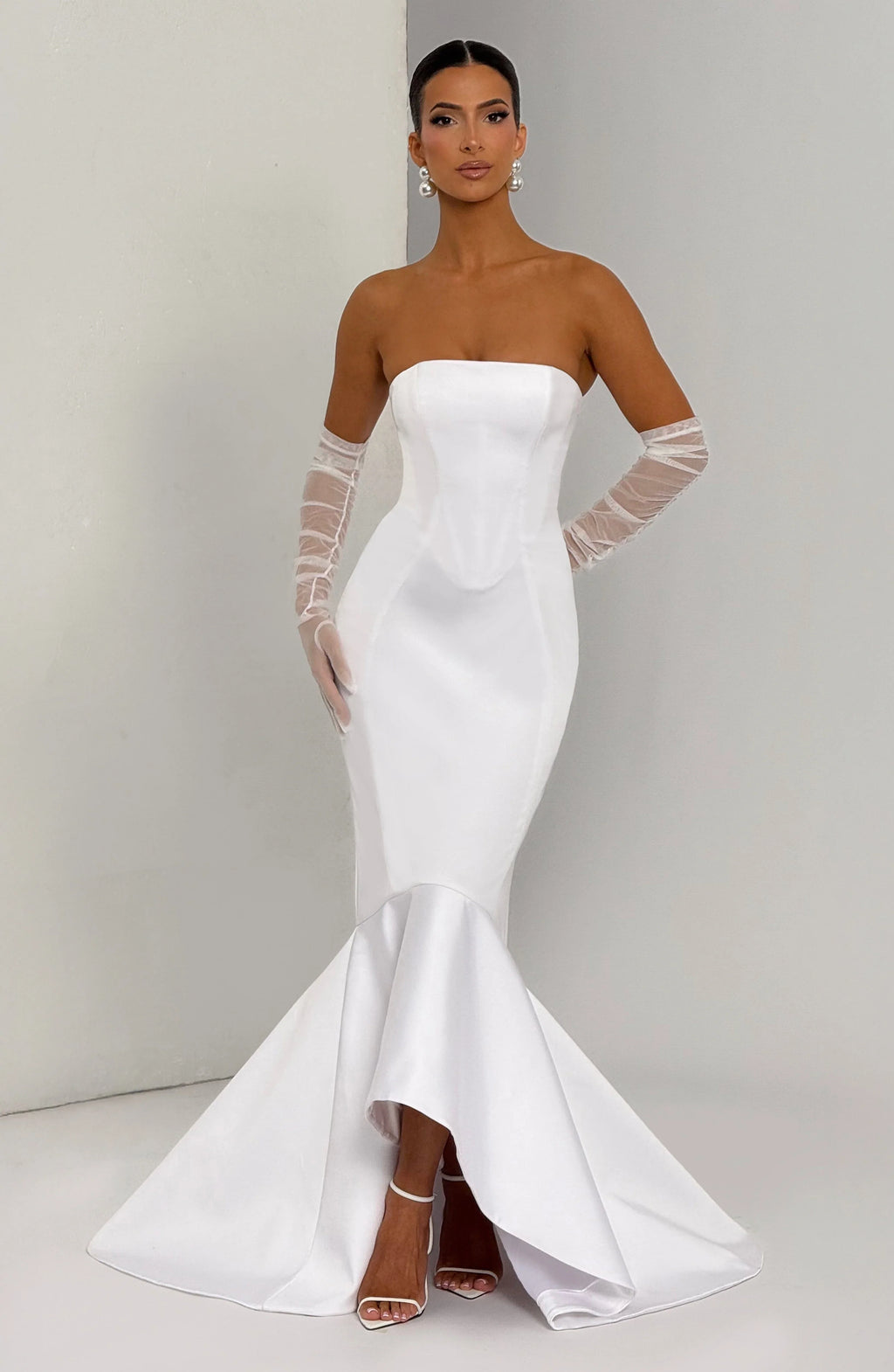 Emryn Gown - Ivory